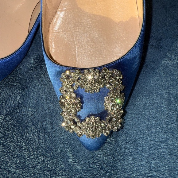 Manolo Blahnik jewel buckle flat pumps - Picture 4 of 7